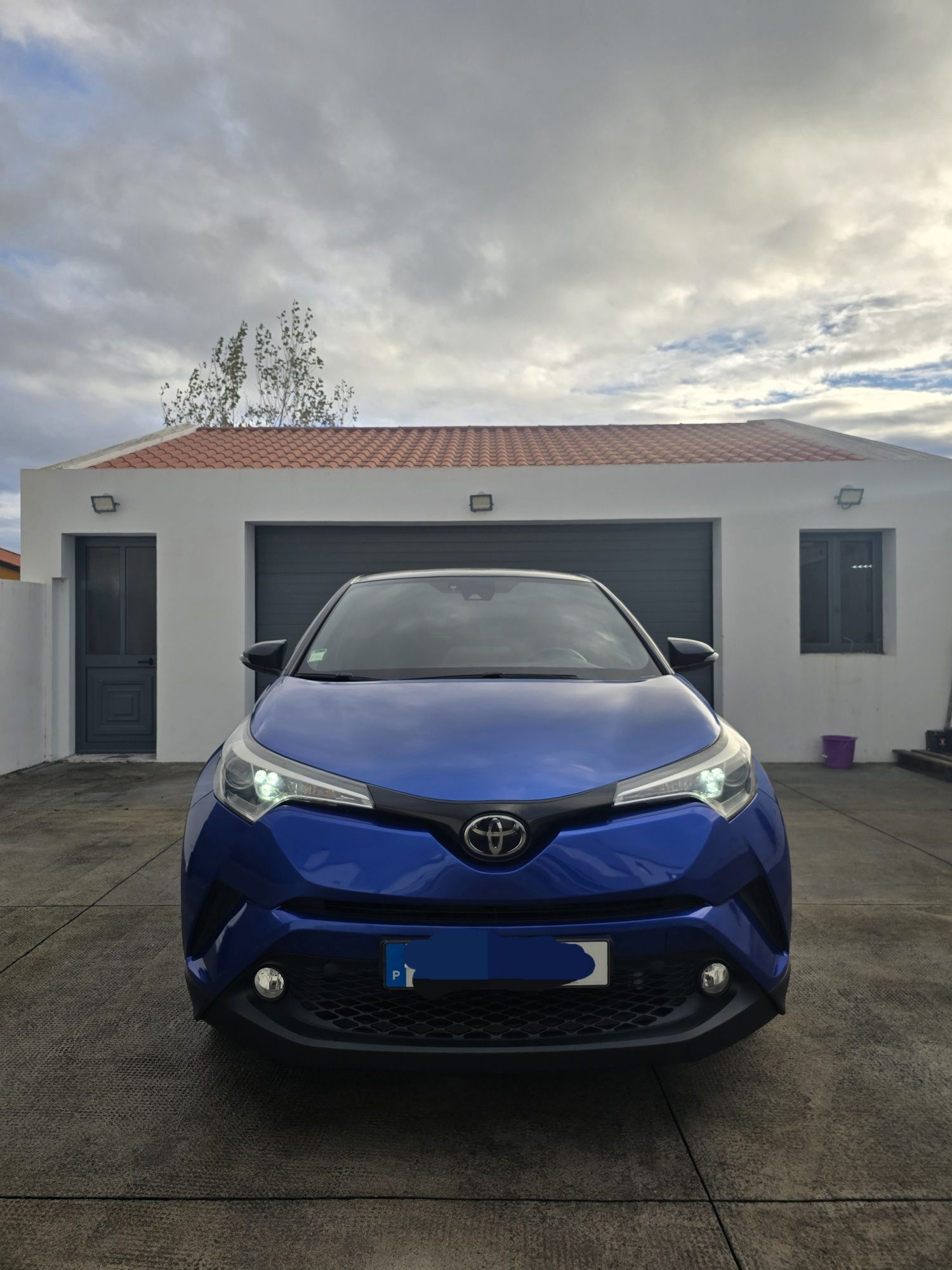 Toyota c-hr 1200 com 47 mil km