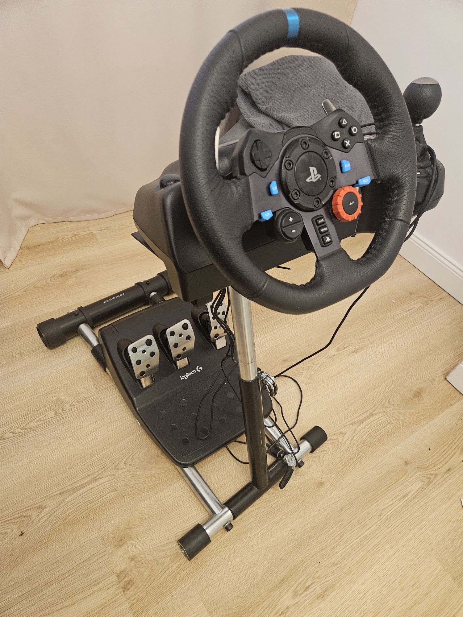 Kierownica Logitech g29 stojak