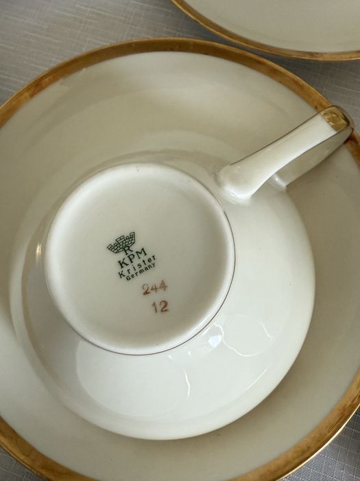 Filiżanki z podstawkami KPM Kristen