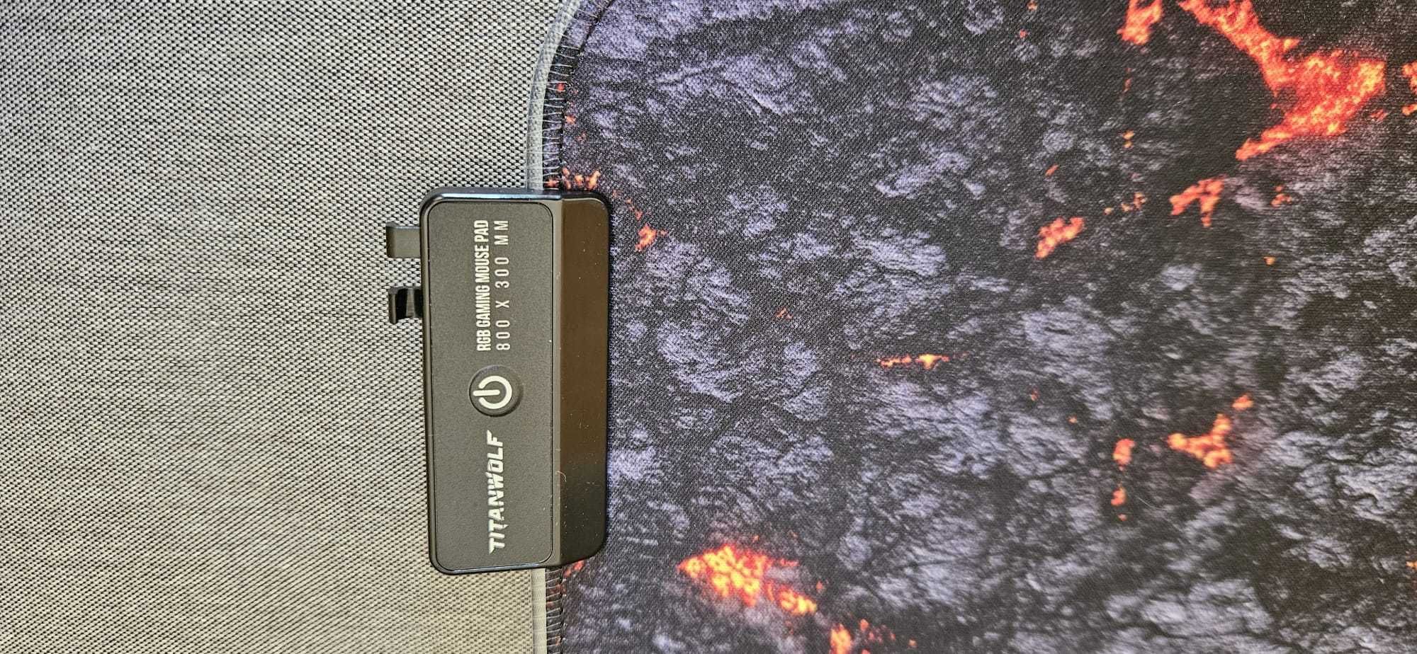 Tapete de secretária com RGB