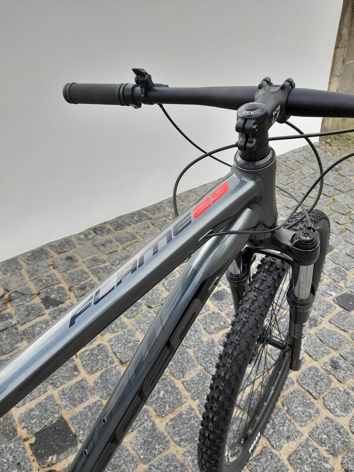 Bicicleta 29" Deed Flame 292 M - 1x11v Deore