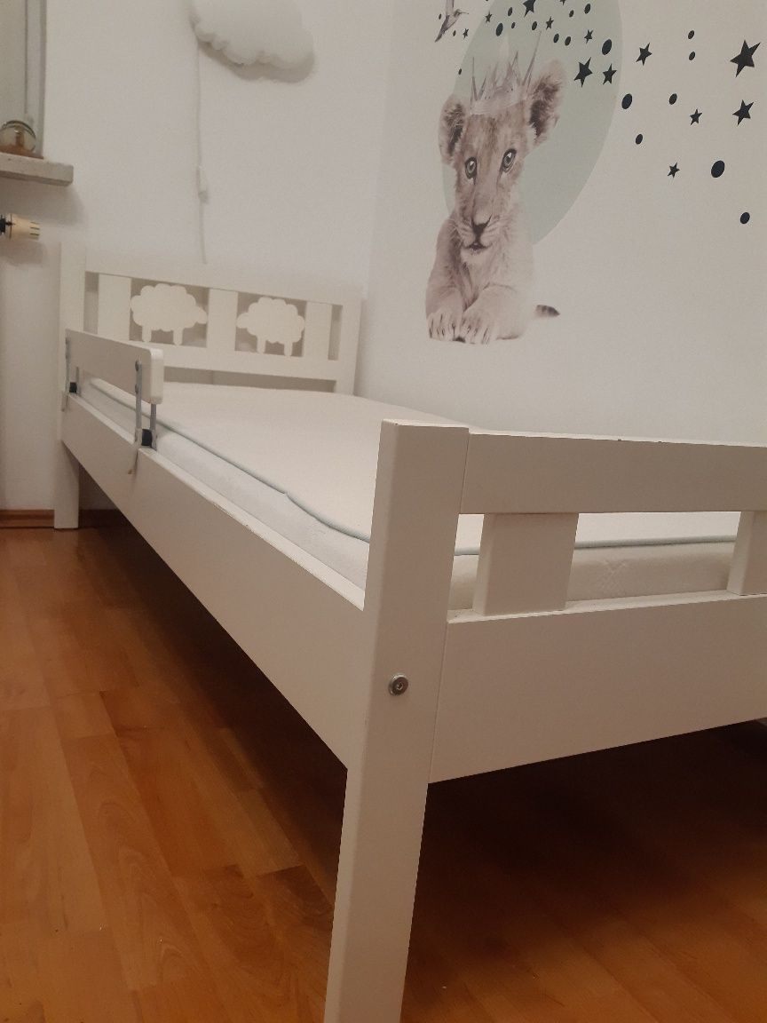 Łóżko KRITTER Ikea z materacem