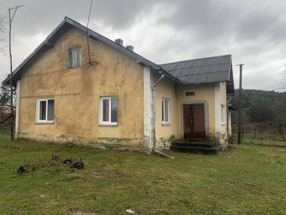 Продаж житлового будинку в с. Ясниська, 75 кв.м. і земел. діл., 34000$