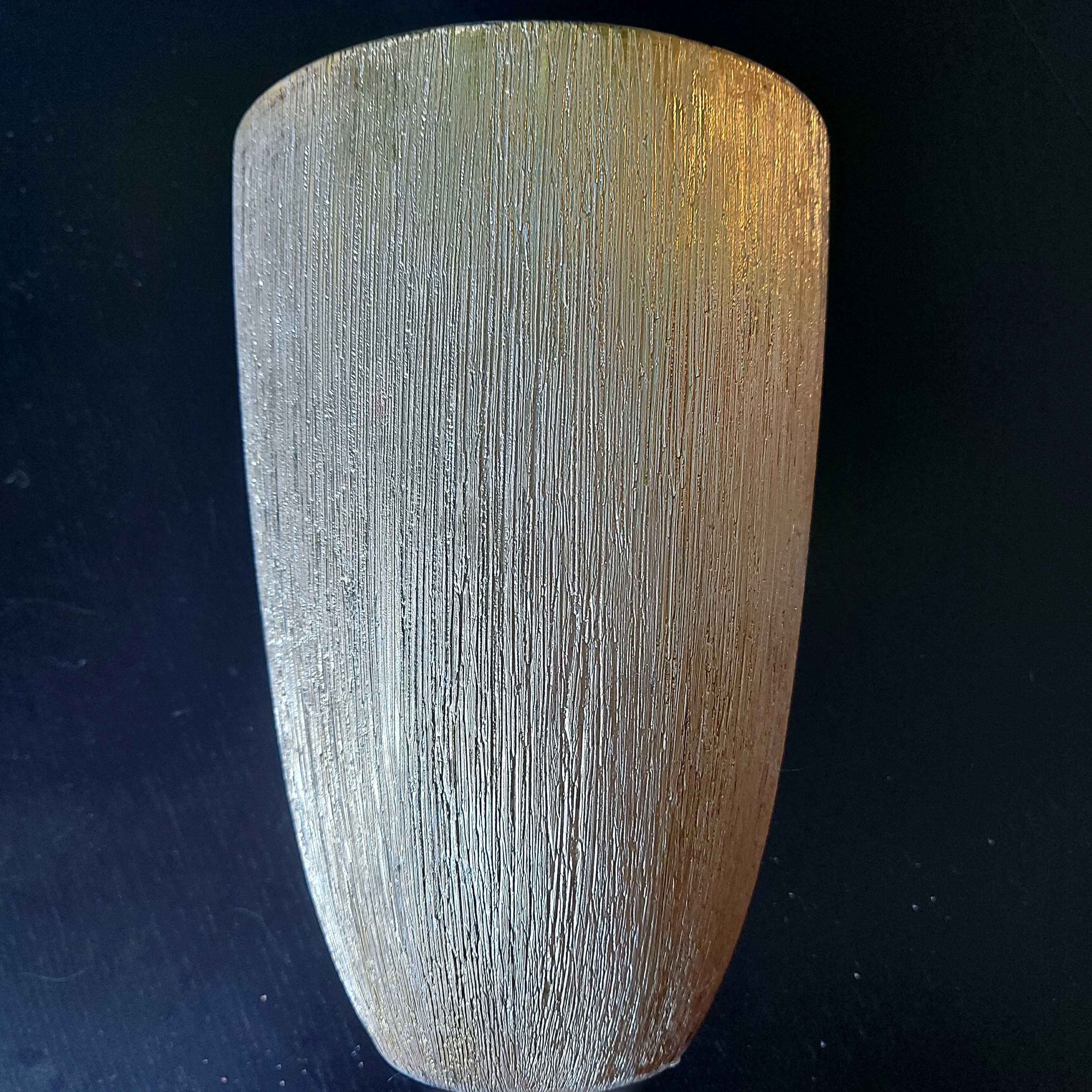 Ciekawy wazon złoty 22cm