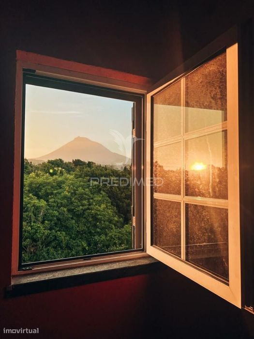 Moradia T4 com excelente localização