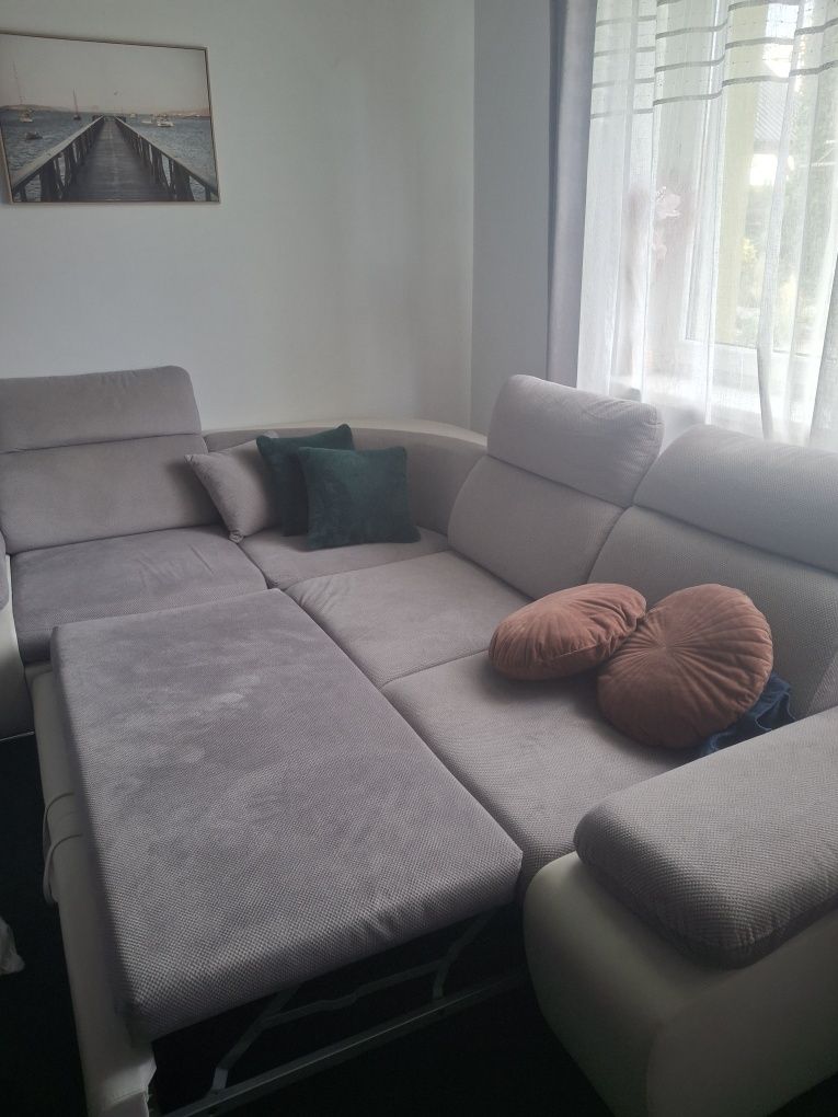 Narożnik z funkcją spania.