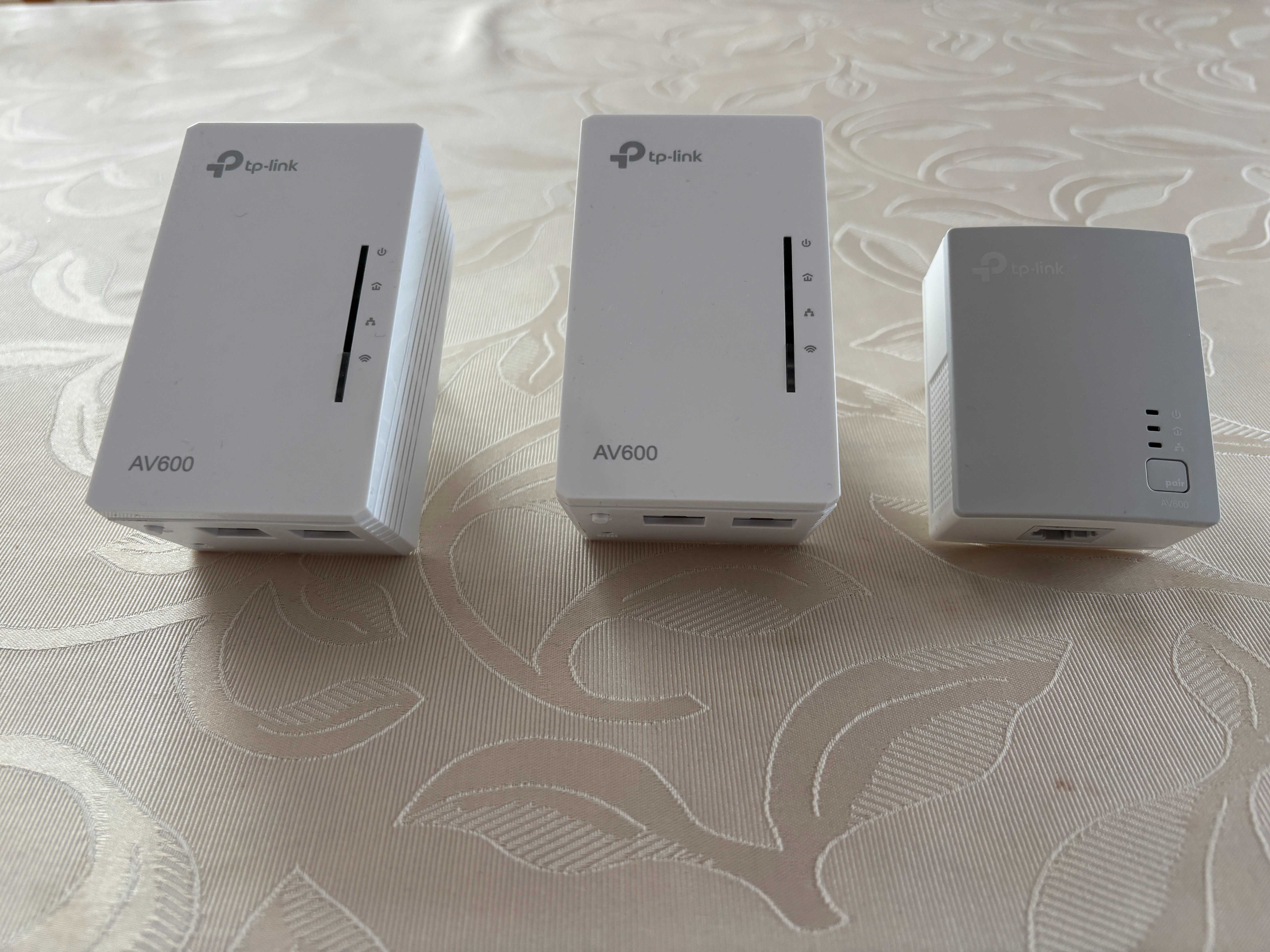 Transmiter sieciowy sygnału Wifi TP-Link-Zestaw TL-WPA4220 TKIT 3b