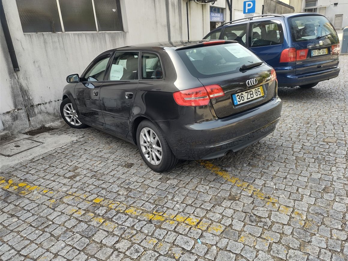 Vendo Audi A3 Sport back,cilindrada 1,6 TDI