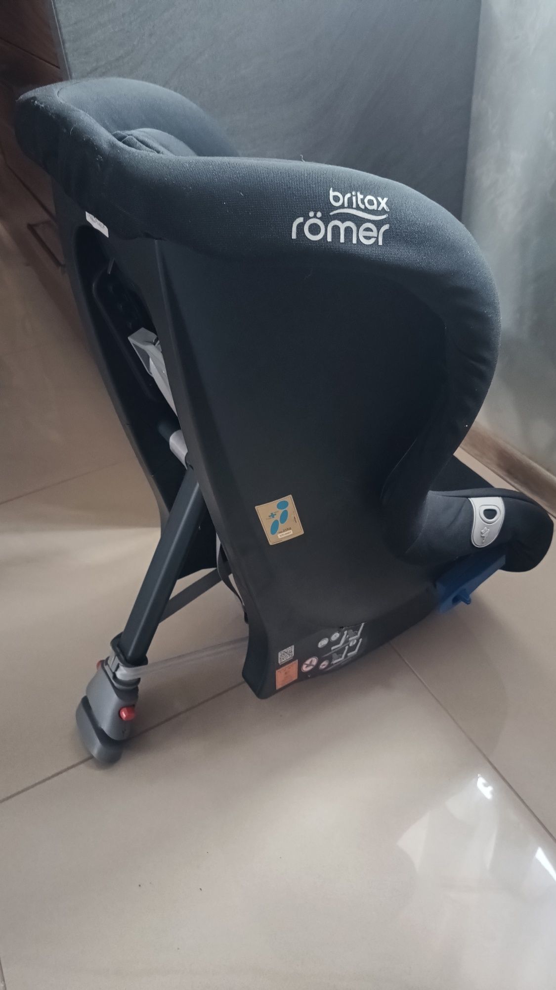 Fotelik samochodowy do jazdy tyłem,Britax römer MAX-WAY Black czarnym