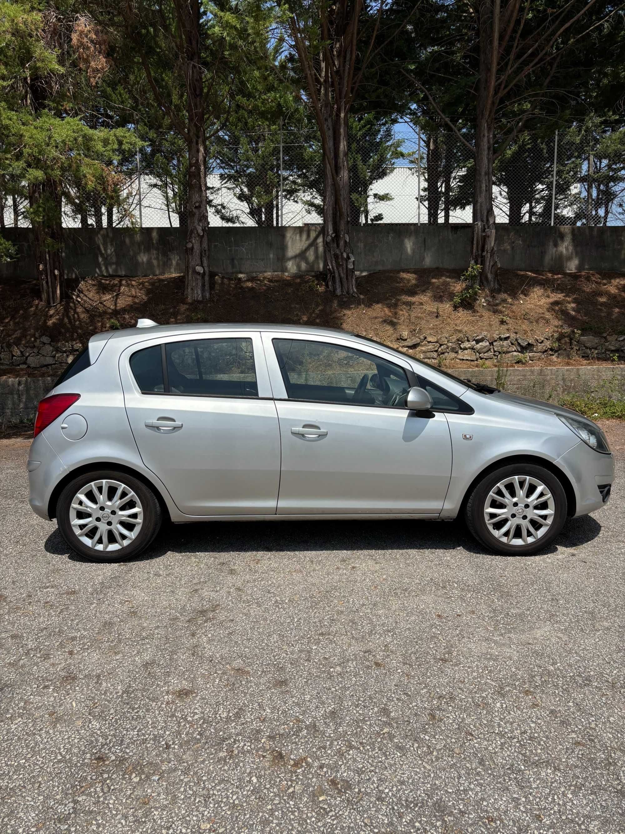 Opel Corsa 1.2 Enjoy