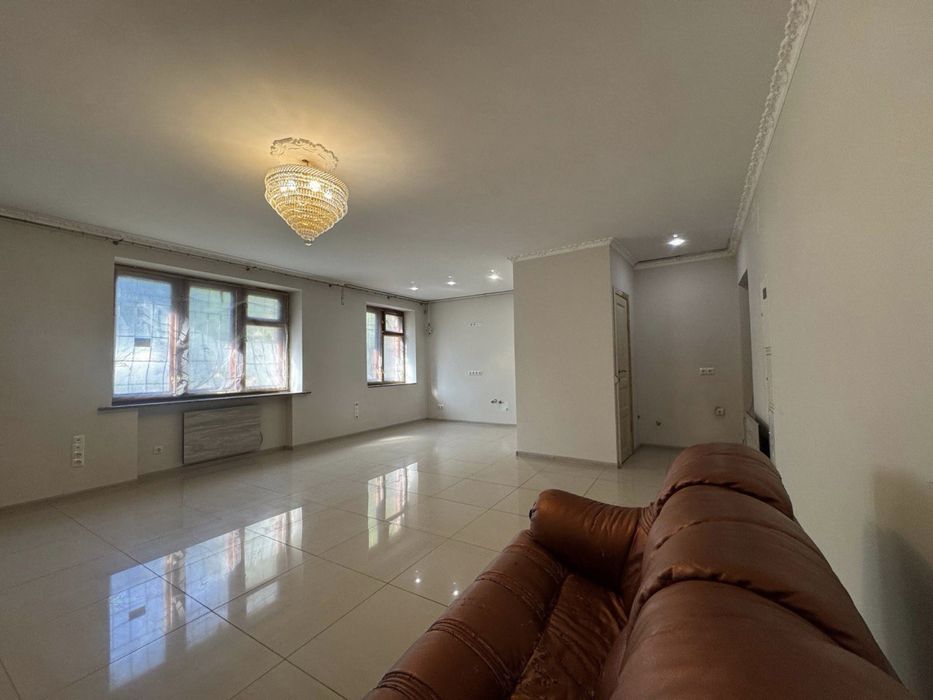 Оренда кв під офіс/шоурум/житло 40 м2 Київ,просп.Берестейський 15,КПІ