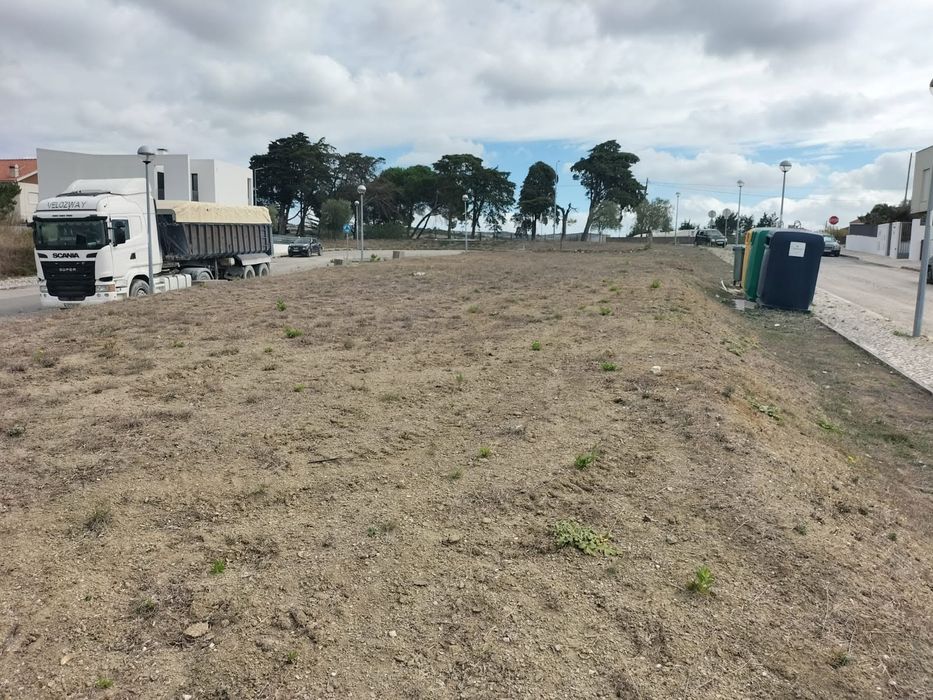 Lote para construção espaço comercial Arranhó