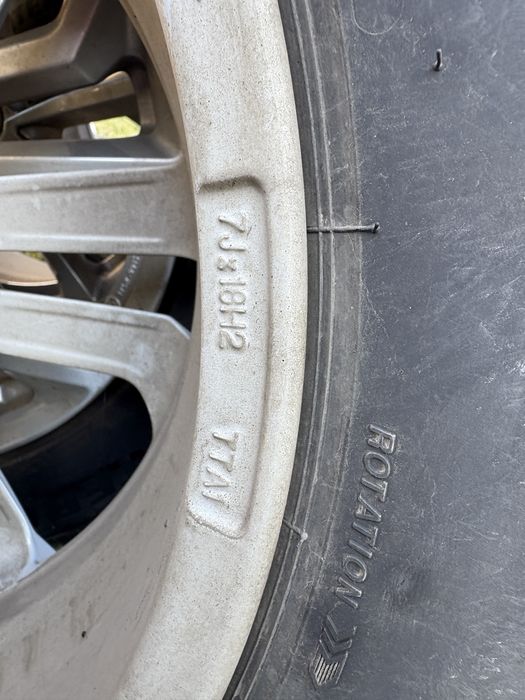 Koła zimowe R18 Toyota RAV4 – komplet felg i opon