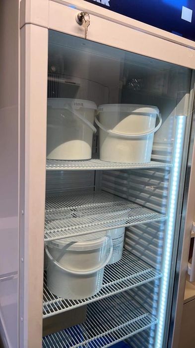 Przyczepa gastronomiczna z wyposażeniem pod Kebab CESJA Super Leasing