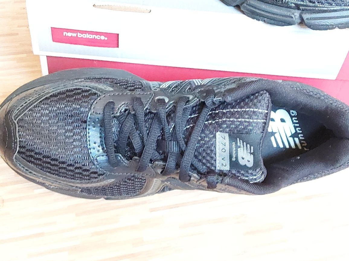 Nowe New Balance M770BS2