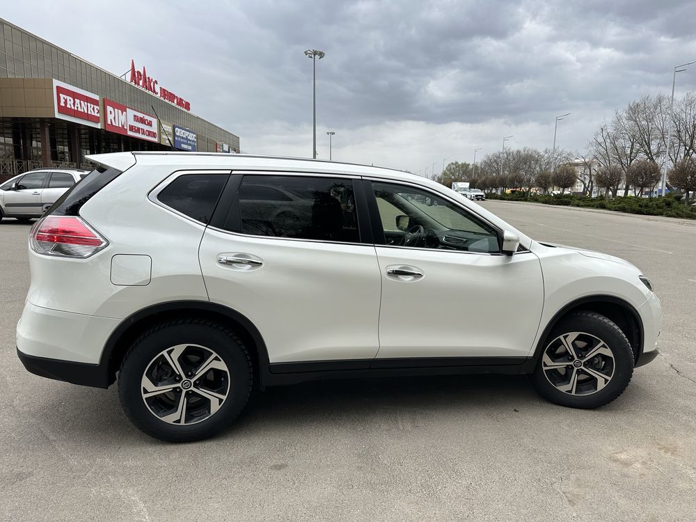 X-Trail nissan  Rogue