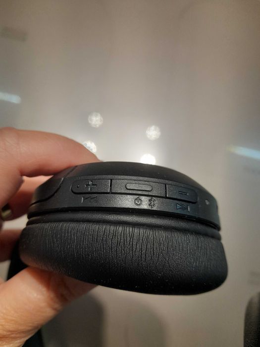 Bezprzewodowe słuchawki nauszne Bloothoth SONY używane WH-CH520