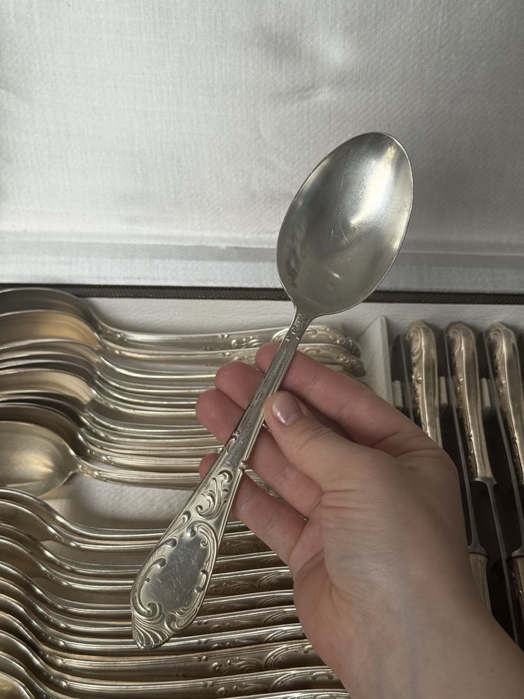 Zestaw sztućców Solingen (Rostfrei) na 12 osób