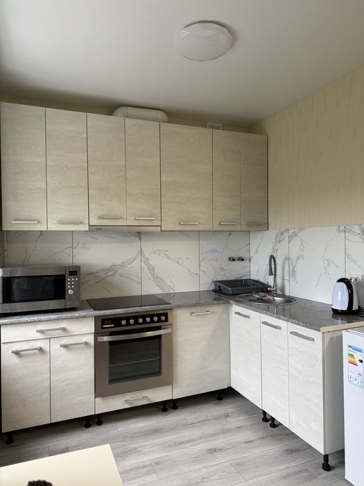 Сучасної квартири подобово, неподалік центру міста