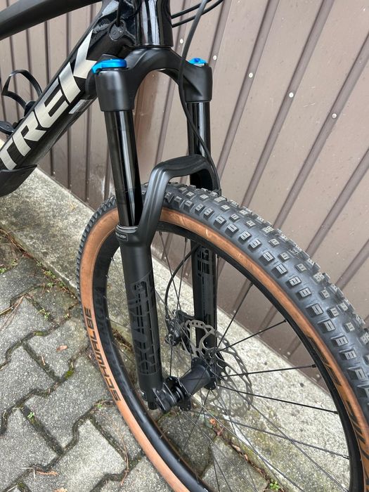 Rower Trek Fuel EX 9.7  L  Karbon 29  cali