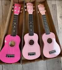 Nowe ukulele sopranowe. Rozowe.