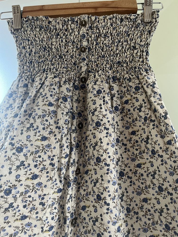 Lniana sukienka vintage bez ramiączek Mango