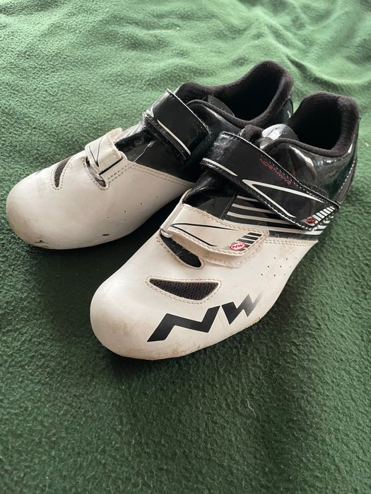 Вело взуття велотуфлі 38р