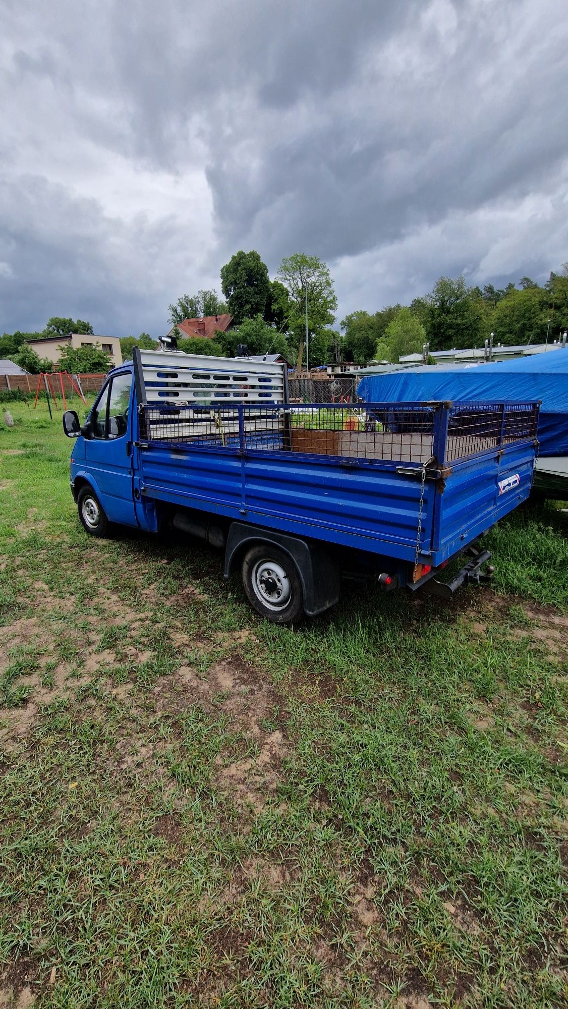 Ford transit wywrotka