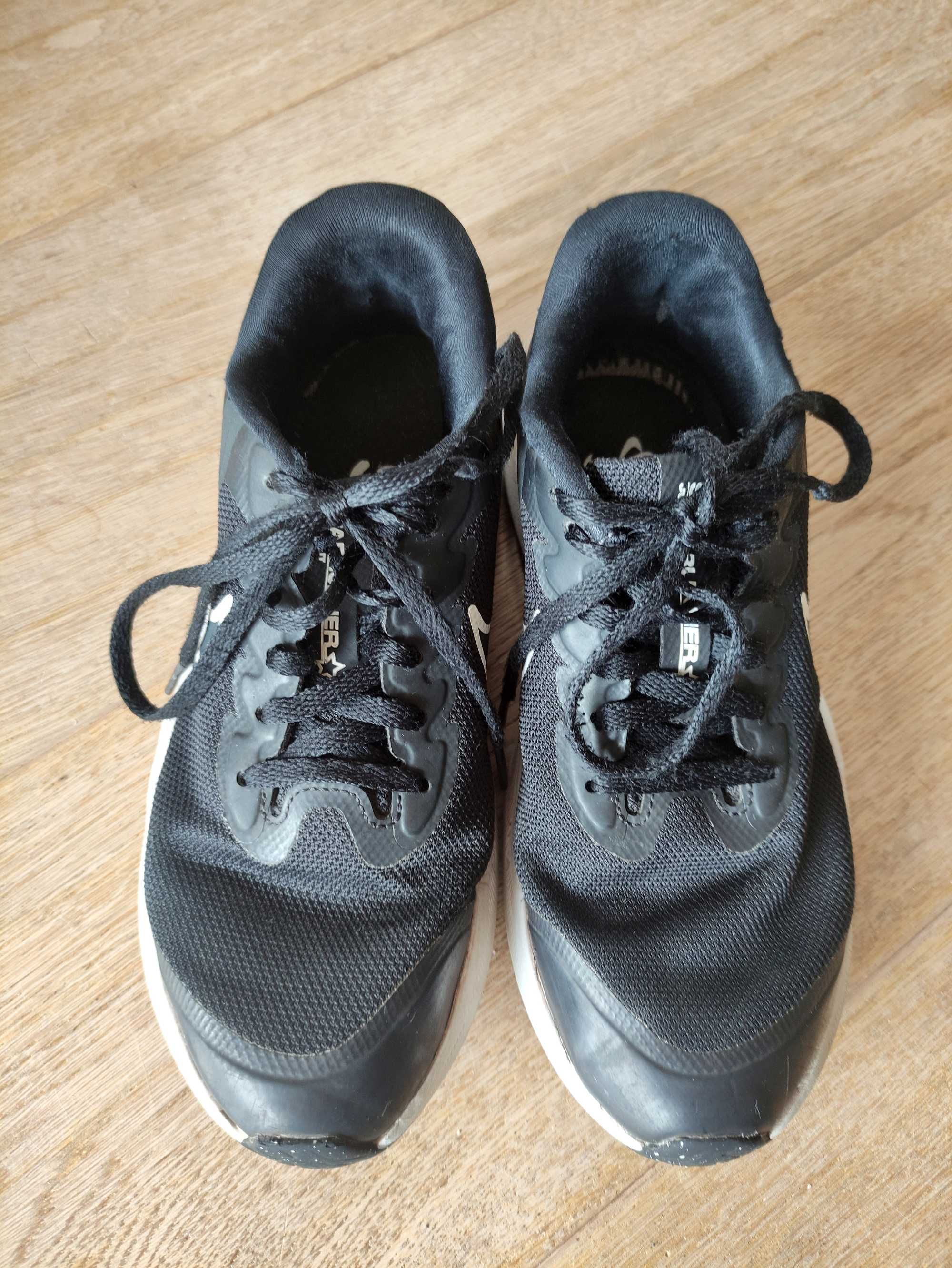 Buty do biegania NIKE STAR RUNNER 35,5 cm czarne