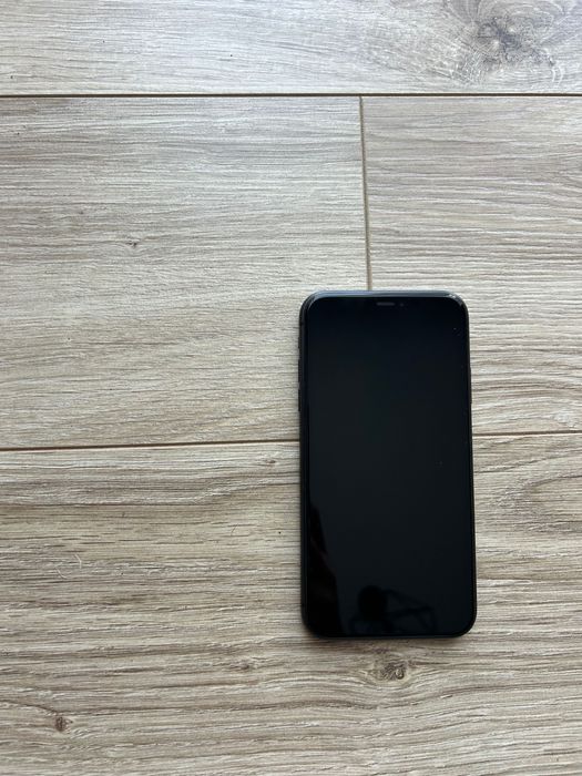 Telefon iPhone 11