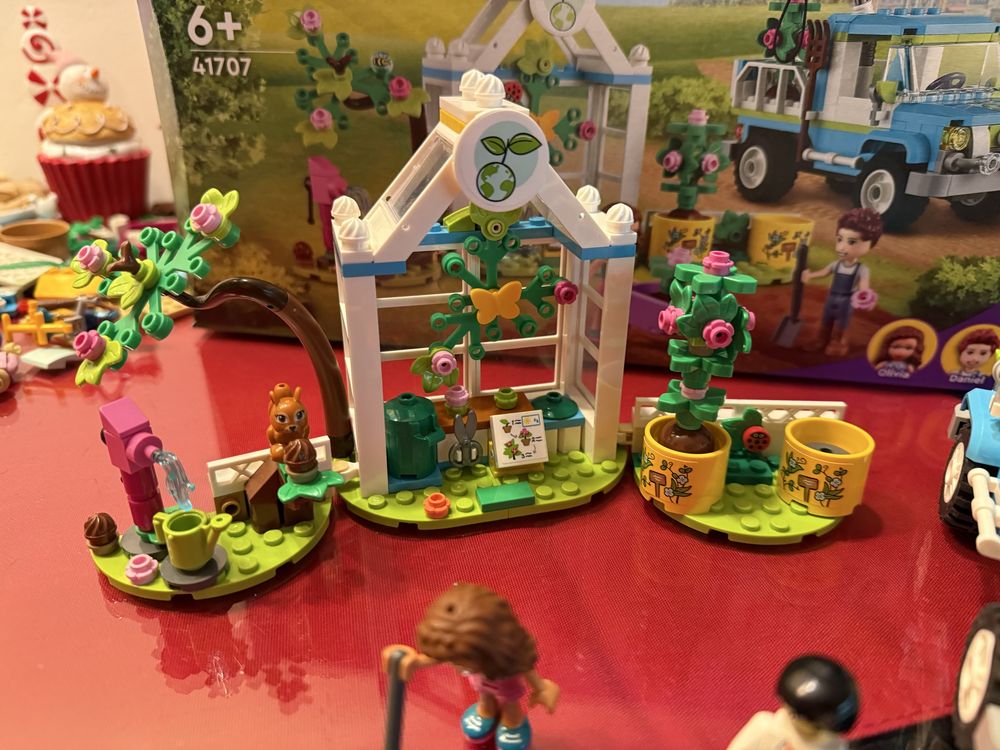 LEGO 41707 Friends Furgonetka do sadzenia drzew