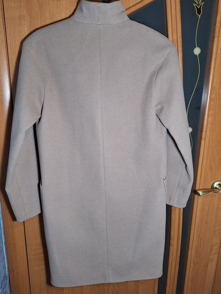 Продам осіннє пальто!