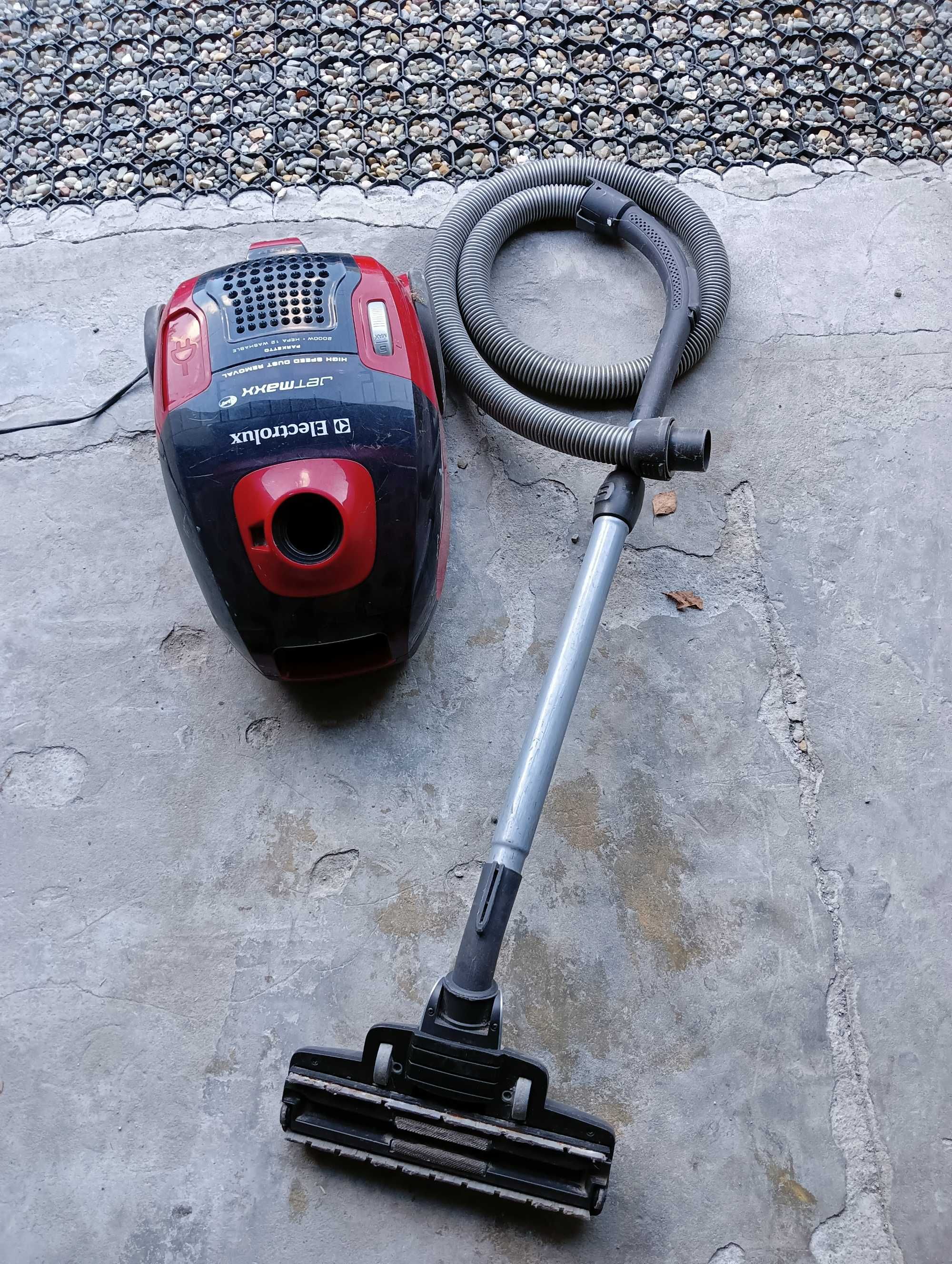 Odkurzacz Elektrolux Jetmaxx na części ZJM6820