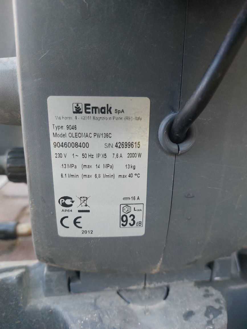 Myjka cisnieniowa oleo mac pw136c