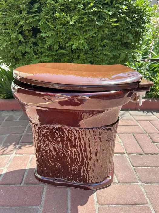 Унитаз Дачный коричневый