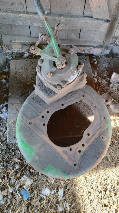 Кожух под пускач ЮМЗ 6