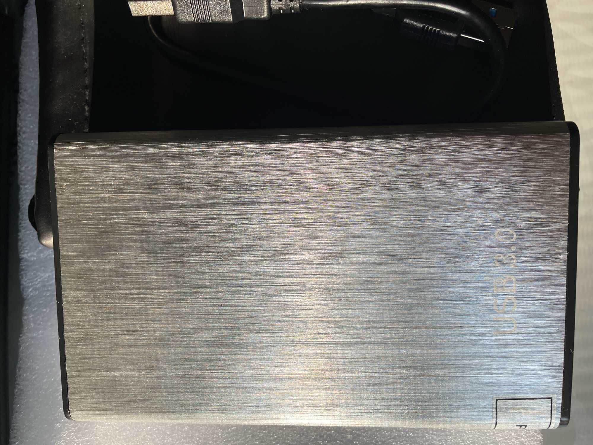 Kieszeń dysku Aluminiowa 2,5" USB 3 / 3,1   etui,kabel