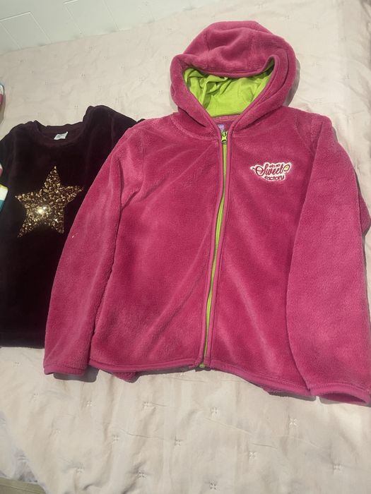 Sprzegam bluzy tozmiar 116-122.