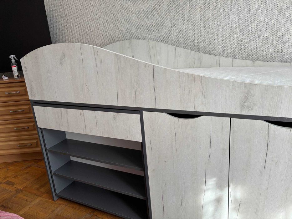 Ліжко дитяче гірка