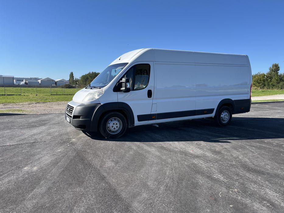 Wynajem busa 3.5 t Transport