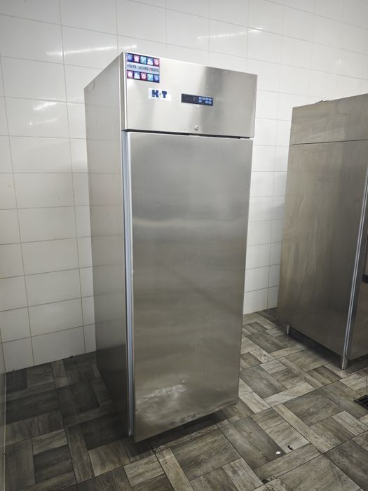 Морозильна шафа 700 л KT Німеччина