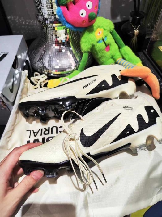 korki Nike Mercurial Vapor 15 Elite FG buty piłkarskie Rozmiar 44korki