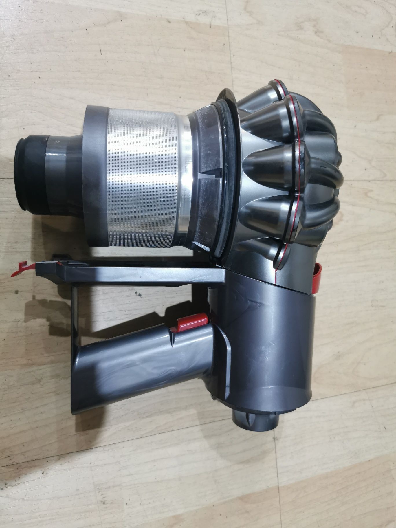 Odkurzacz bezprzewodowy Dyson  v8