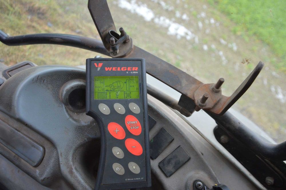 prasa claas rolland 255 welger