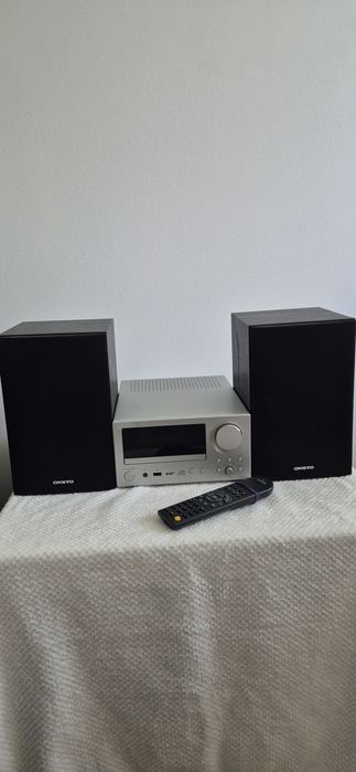 Mini wieża Onkyo D-075 z radiem DAB usb CD bluetooth 20W