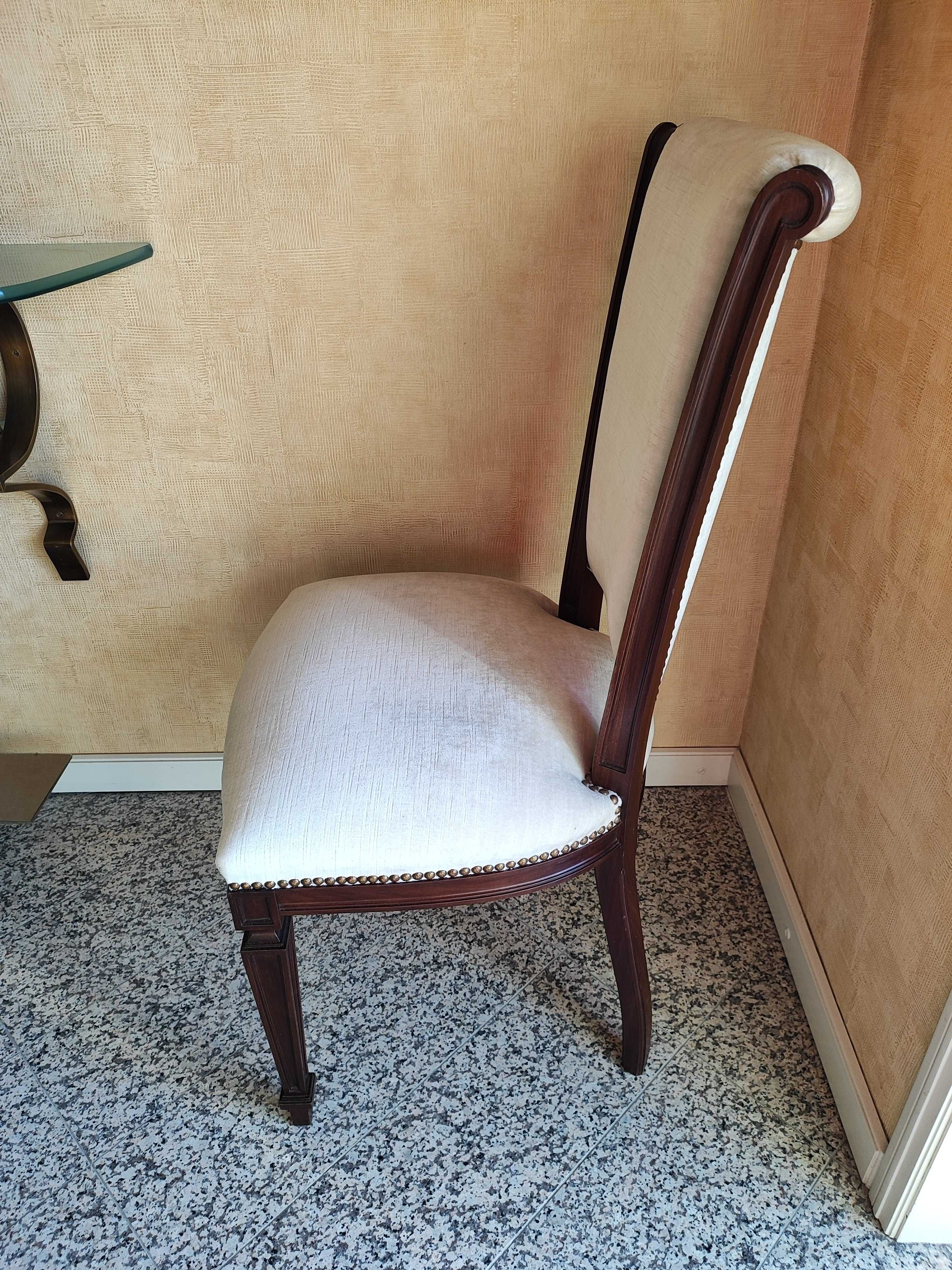 4 cadeiras de sala de jantar Luís XVI - Ótima Qualidade e Acabamentos