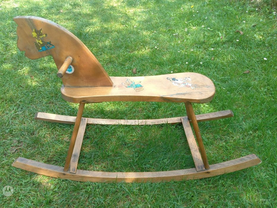 Sprzedam drewnianego bujanego konika z PRL konik na biegunach