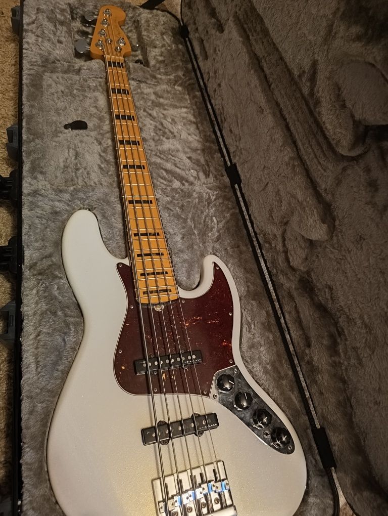 Fender ultra v jaz bas