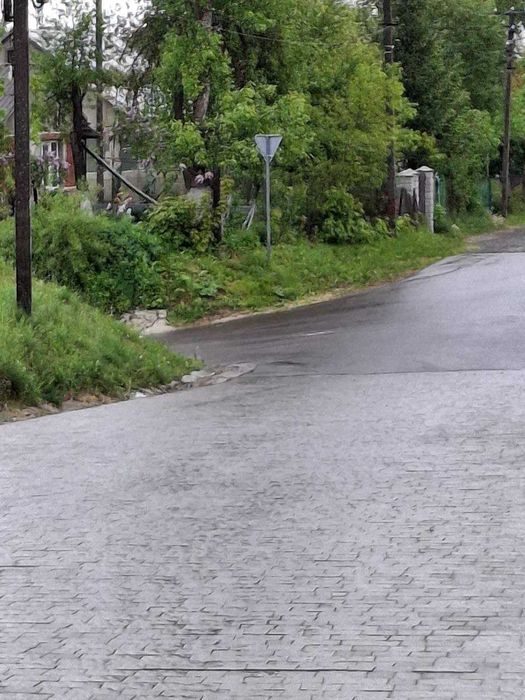 Продам будинок в мальовничому  селі  Страдч, неподалік Львова