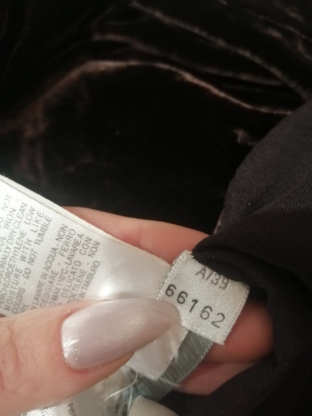 Оксамитова спідниця Max Mara розмір 40 у складі шовк